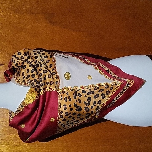 Vintage Scarf Leopard Print Gold Chain Belt Made In Italy 36" L 34" W - Picture 1 of 5
